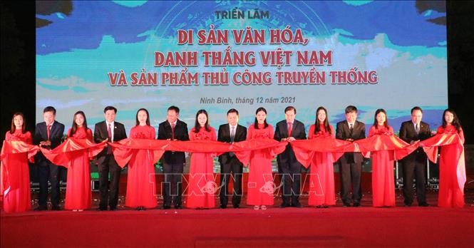 trien-lam-17122021-01-1639797440.jpg