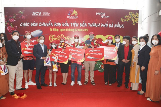 don-du-khach-xong-dat-dau-nam-nhan-dip-tet-am-lich-16436951422181957506857-1643853673.jpg