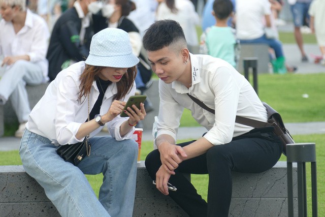 cong-vien-ben-bach-dang-8-1645443168236673898130-1646845925.jpg