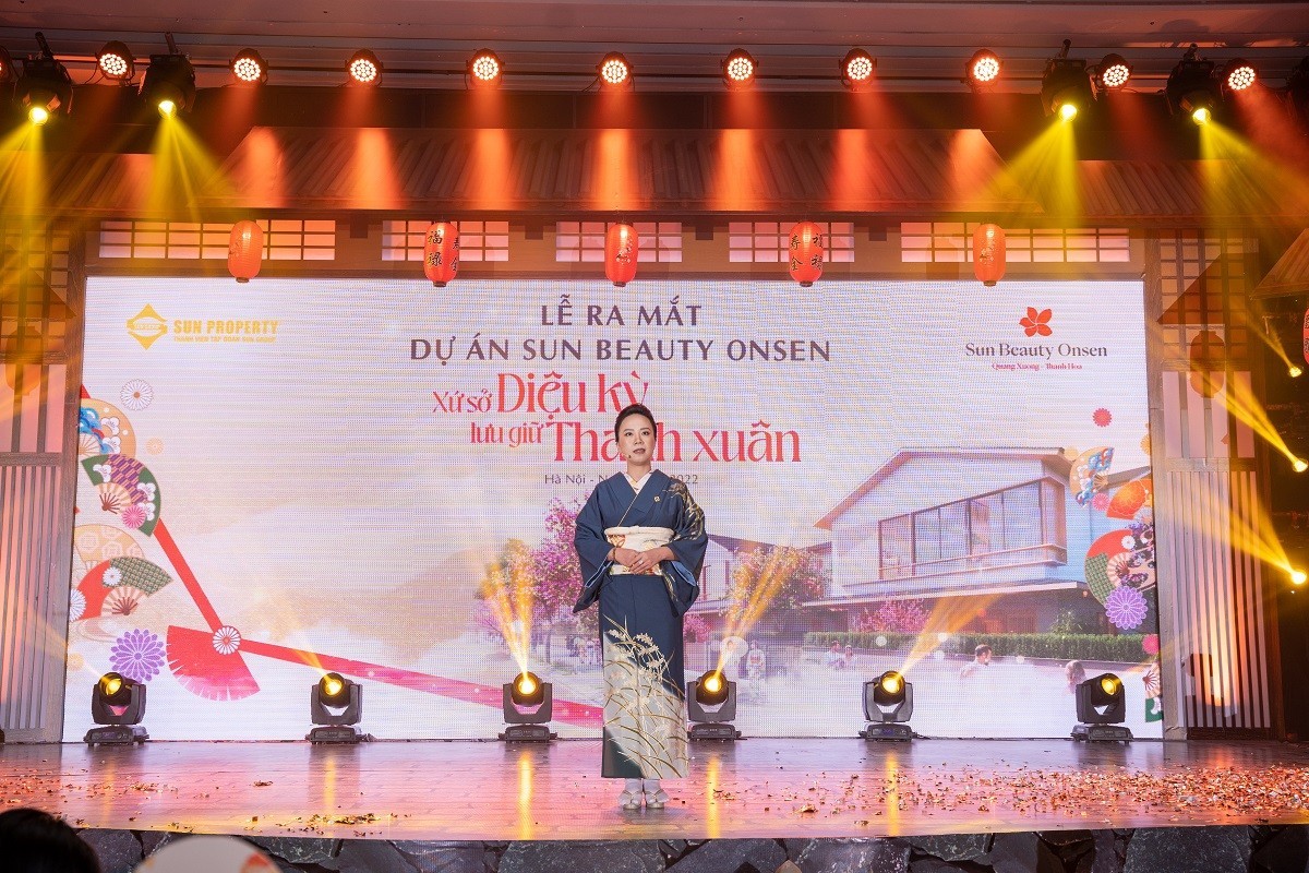 ba-nguyen-ngoc-thuy-linh-tong-giam-doc-sun-property-gioi-thieu-sun-beauty-onsen-1648525500-1648608381.jpg