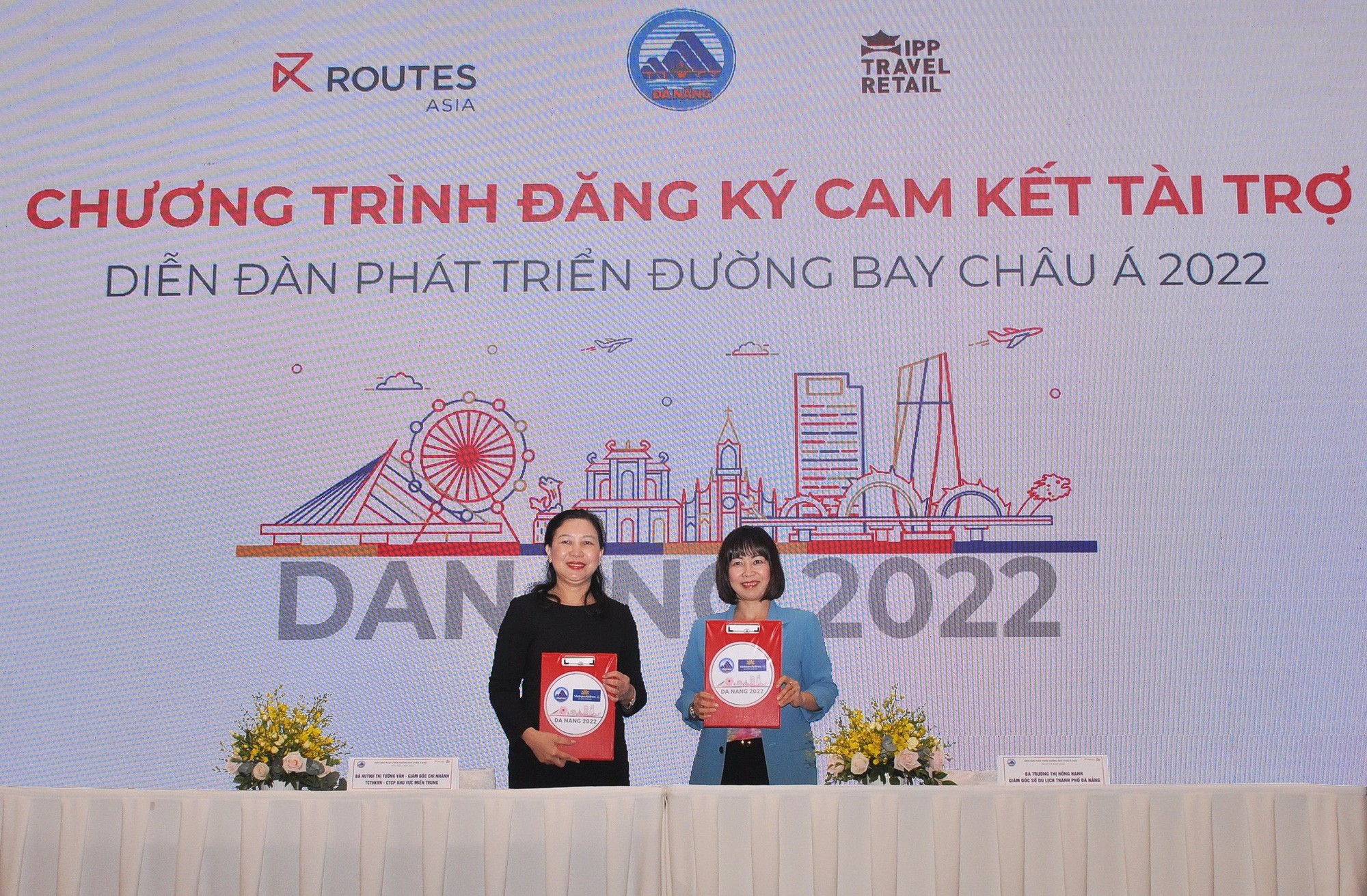 ky-ket-dang-ky-tham-gia-tai-tro-su-kien-ba-huynh-thi-tuong-van-dai-dien-tct-vietnam-airlines-copy-1648874842833246222454-1648902715684-164890271923987531231-1648914804.jpg