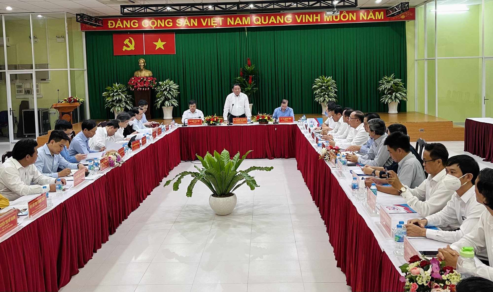 anh-2-16494959999621288555704-1649499705320-16494997054371391511951-1649569943.jpg