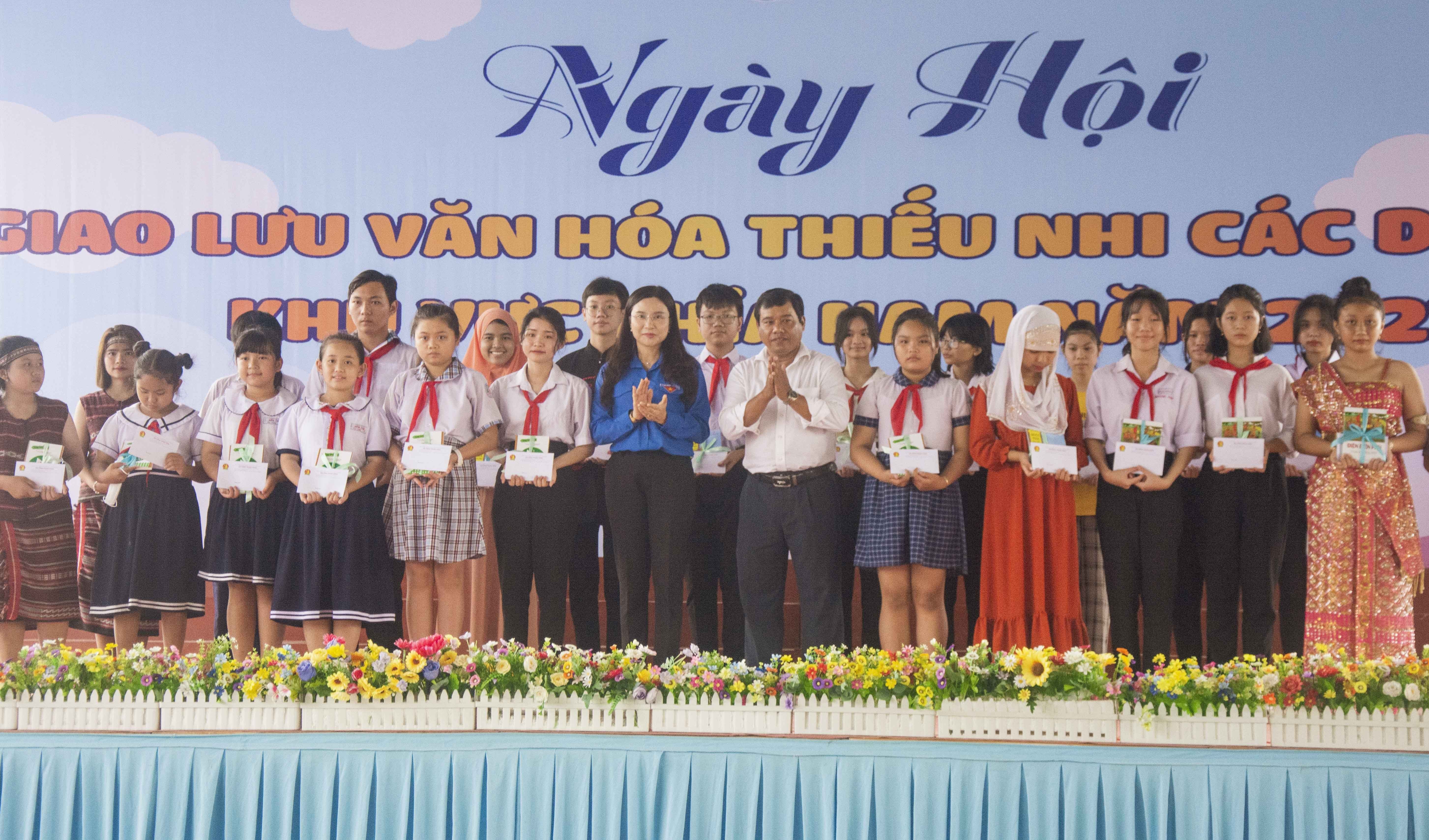 anh-08-1-1659052542-1659056316.jpg