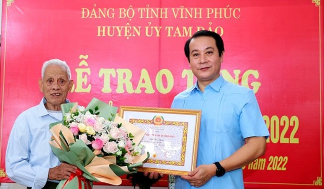 pham-hoang-anh-1661399393.jpg