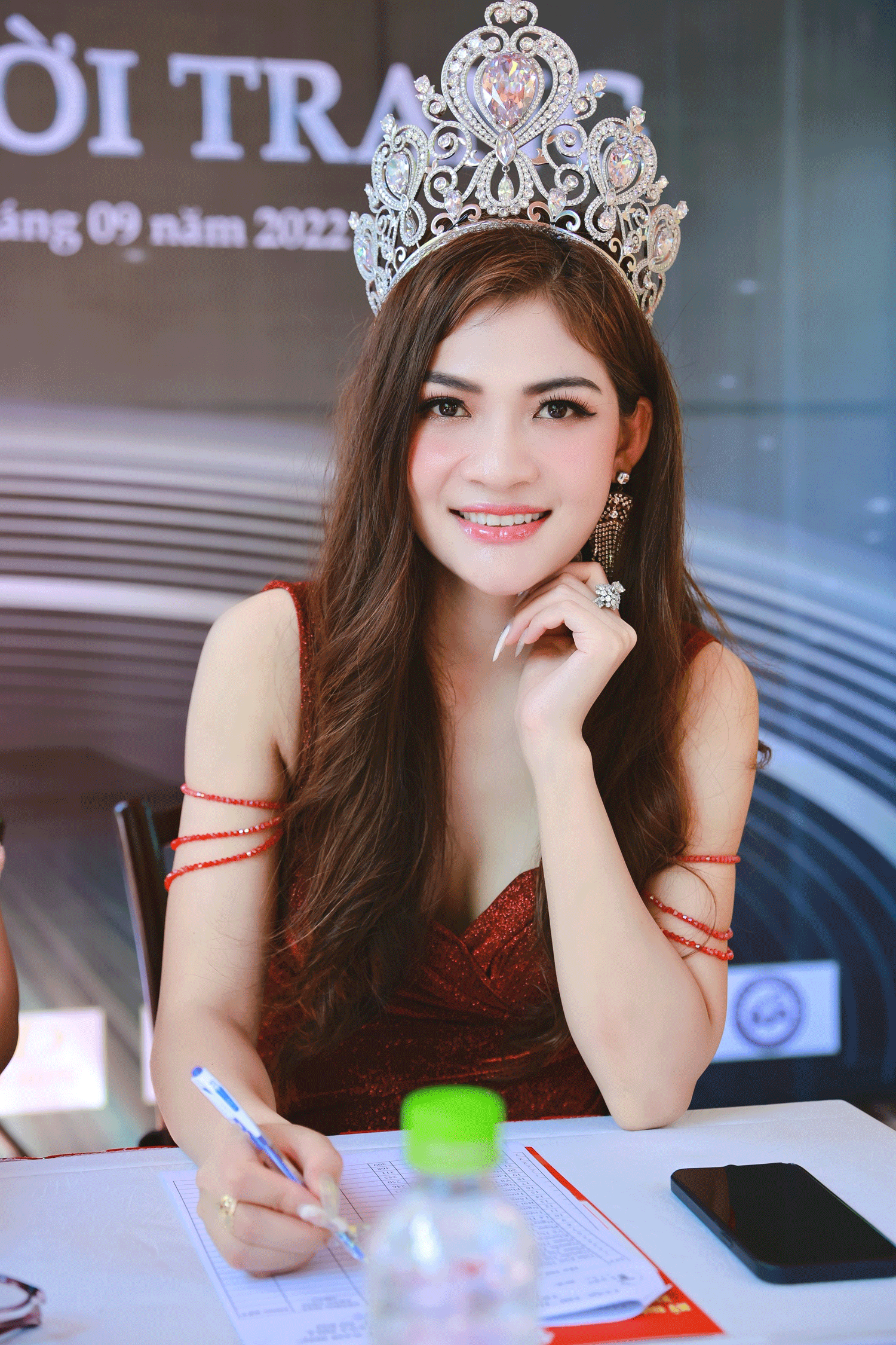 vh-35355634-1662891021.gif