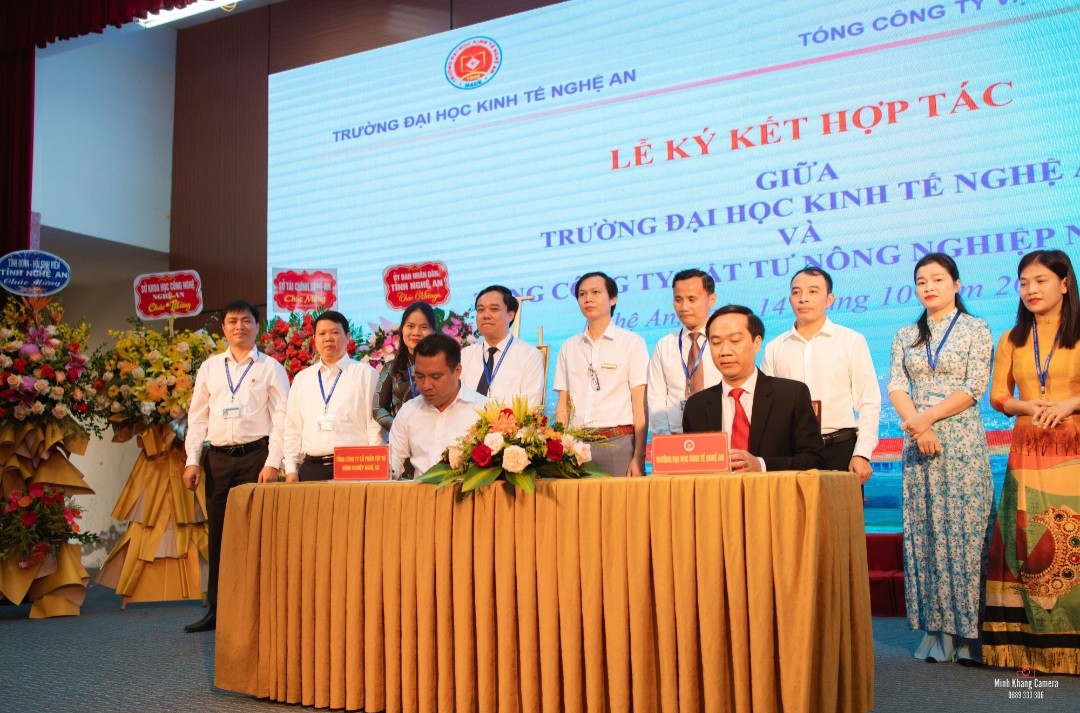 6-le-ky-ket-hop-tac-giua-truong-dai-hoc-kinh-te-nghe-an-voi-cac-doanh-nghiep-1665737795.jpg