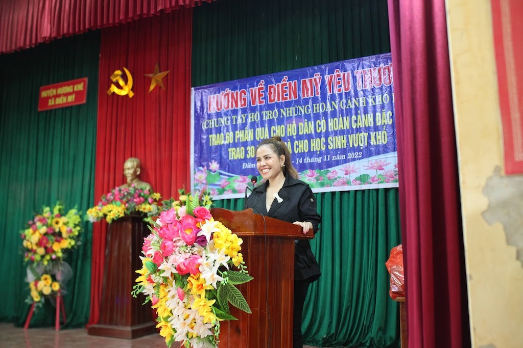 hoa-hau-doanh-nhan-toan-nang-chau-a-tu-thien-dien-my-2-1668417565.jpeg