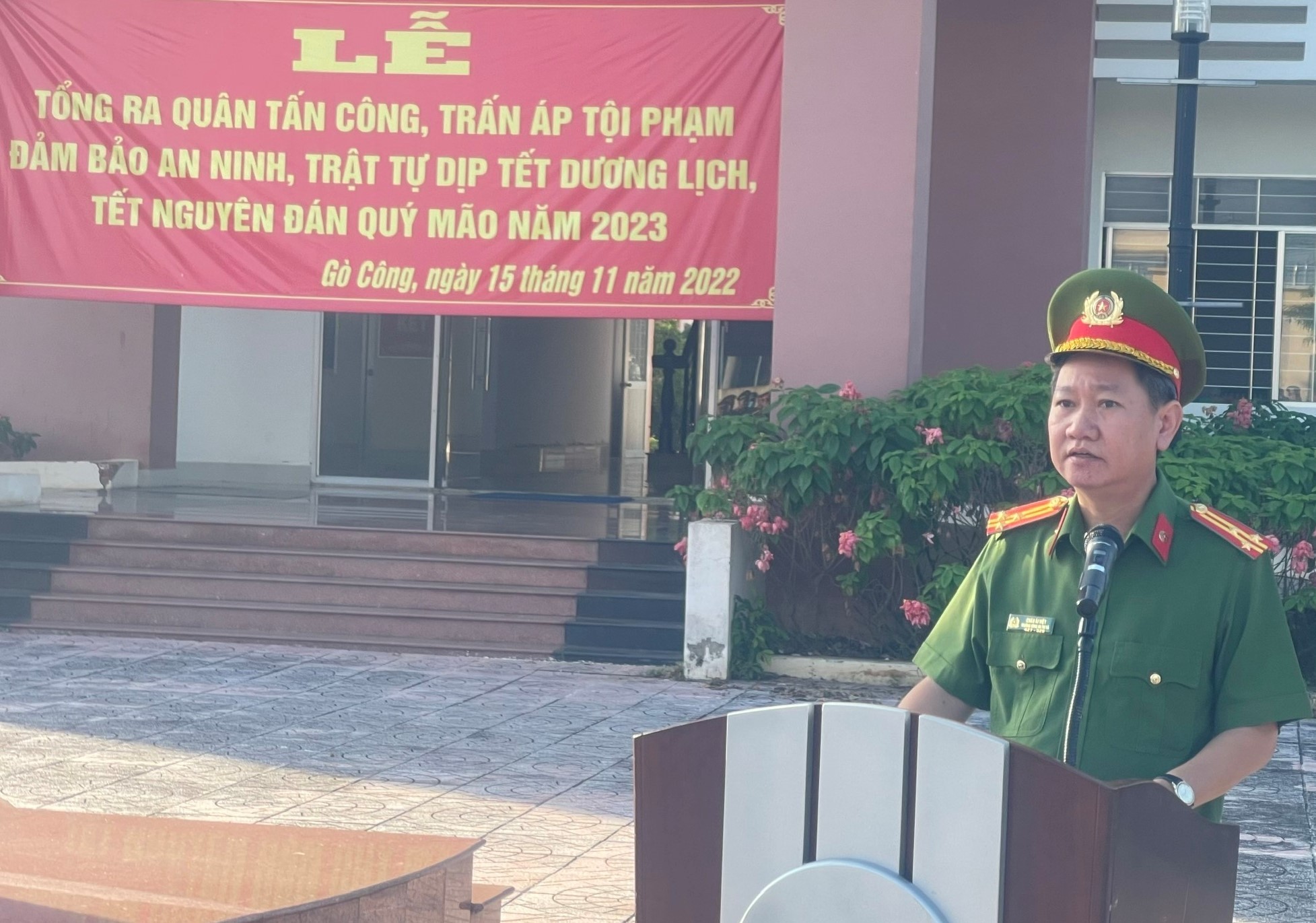 tien-giang-ra-quan-2-1668569204-1668585330.jpg