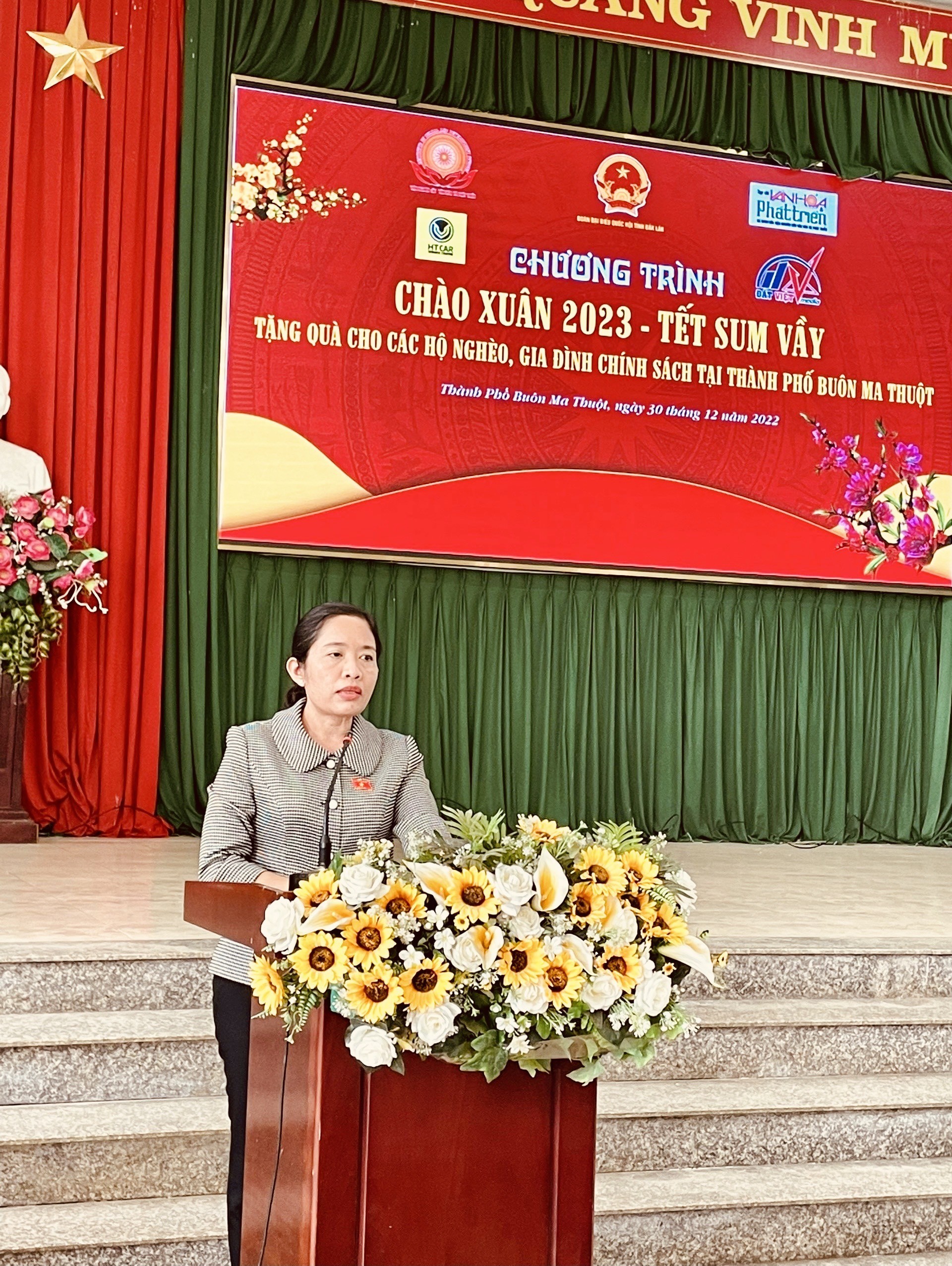 tet-sum-vay-2-1672472346-1672794719.jpg