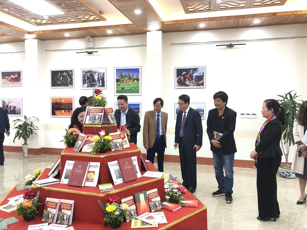 anh-nghe-thuat-vinh-phuc2-1677730933-1677741061.jpg