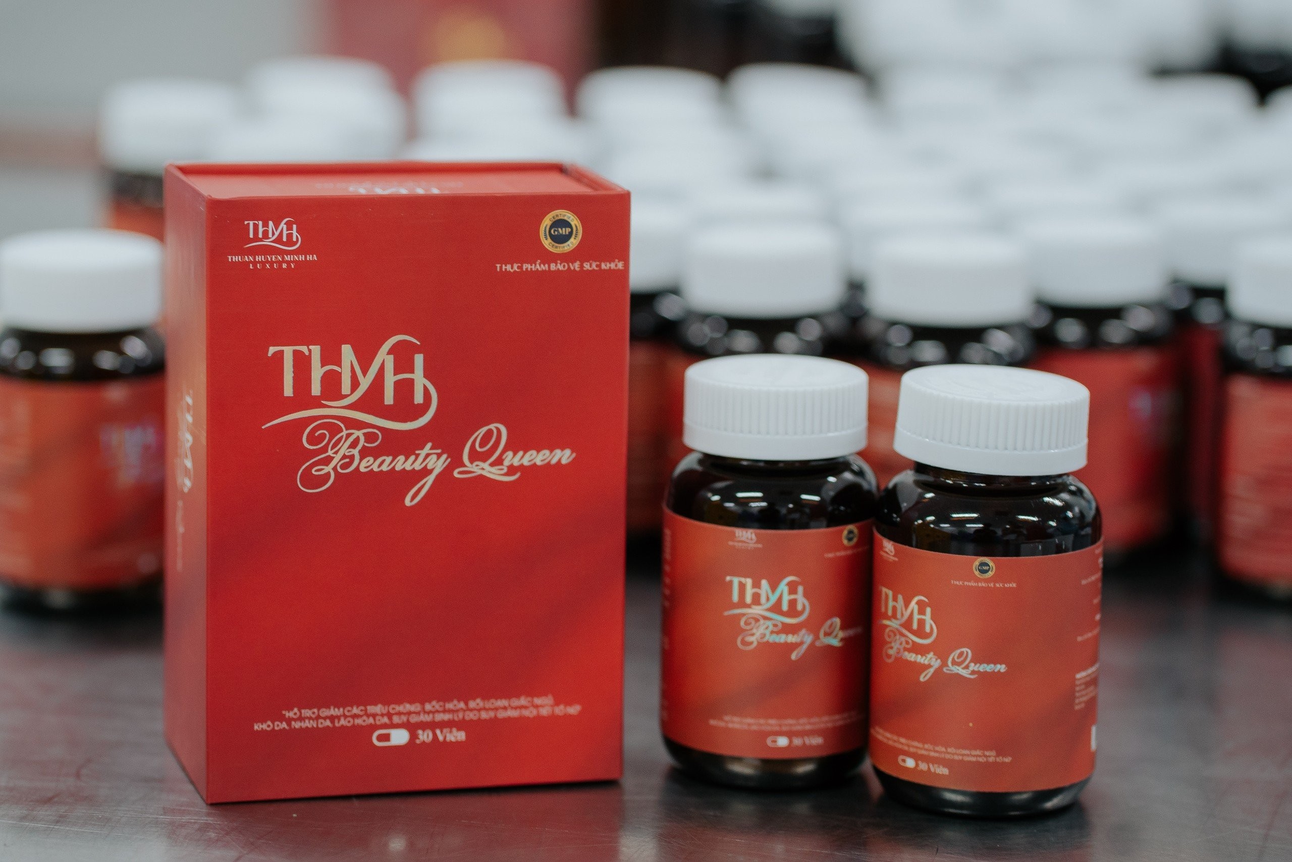 ceo-thuan-huyen-minh-huyen-ra-mat-bo-doi-thmh-queen-beauty-thmh-nano-curcumin-5-1717117985.jpg