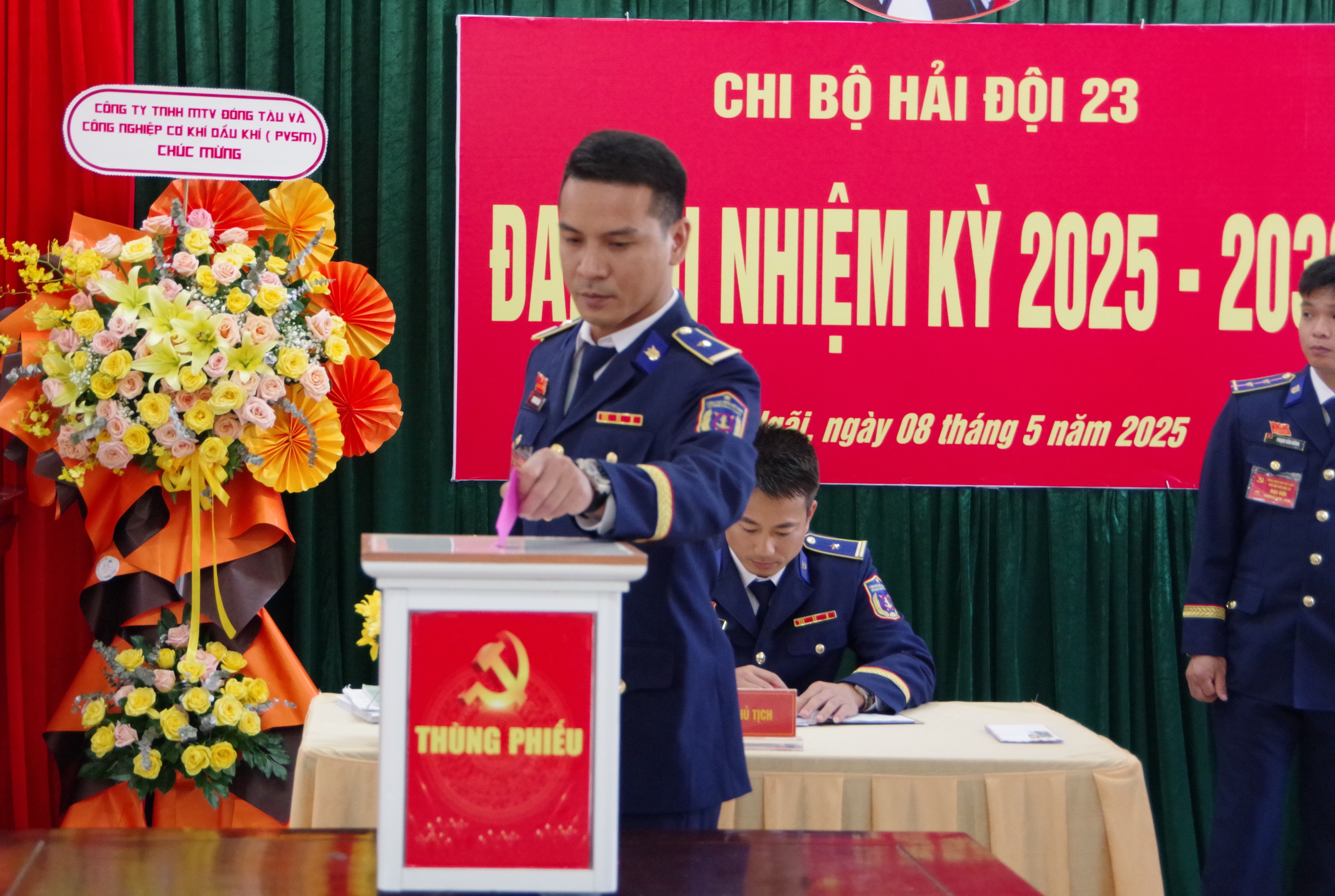 bau-pho-bi-thu-chi-bo-1746710894.JPG