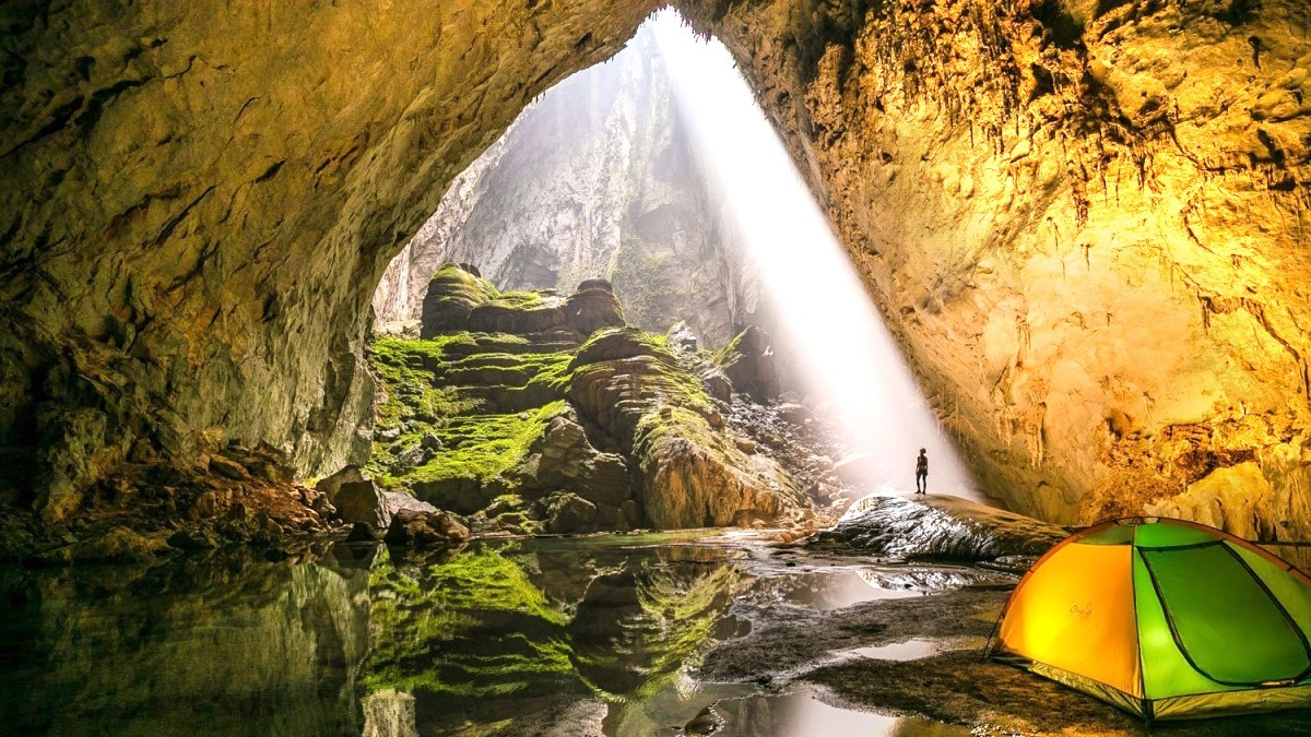 hang-son-doong-hang-dong-lon-nhat-the-gioi-1752418440-1752454379.jpg