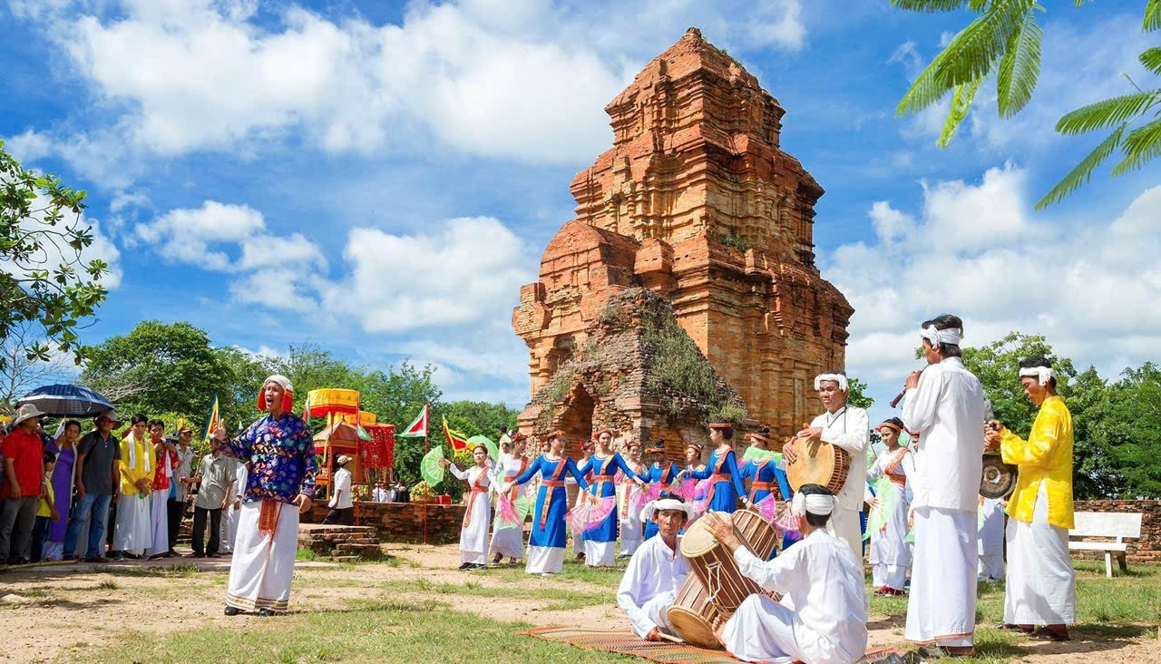 ngay-hoi-2-1782369917.jpg