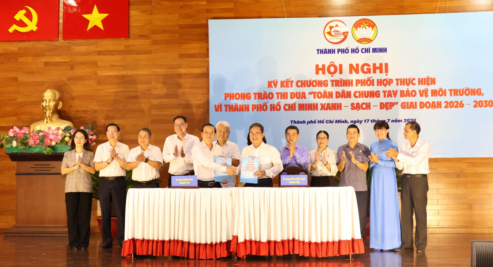 1772026-chuong-trinh-phoi-hop-ky-ket-bao-ve-moi-truong-3-1784337224.jpg