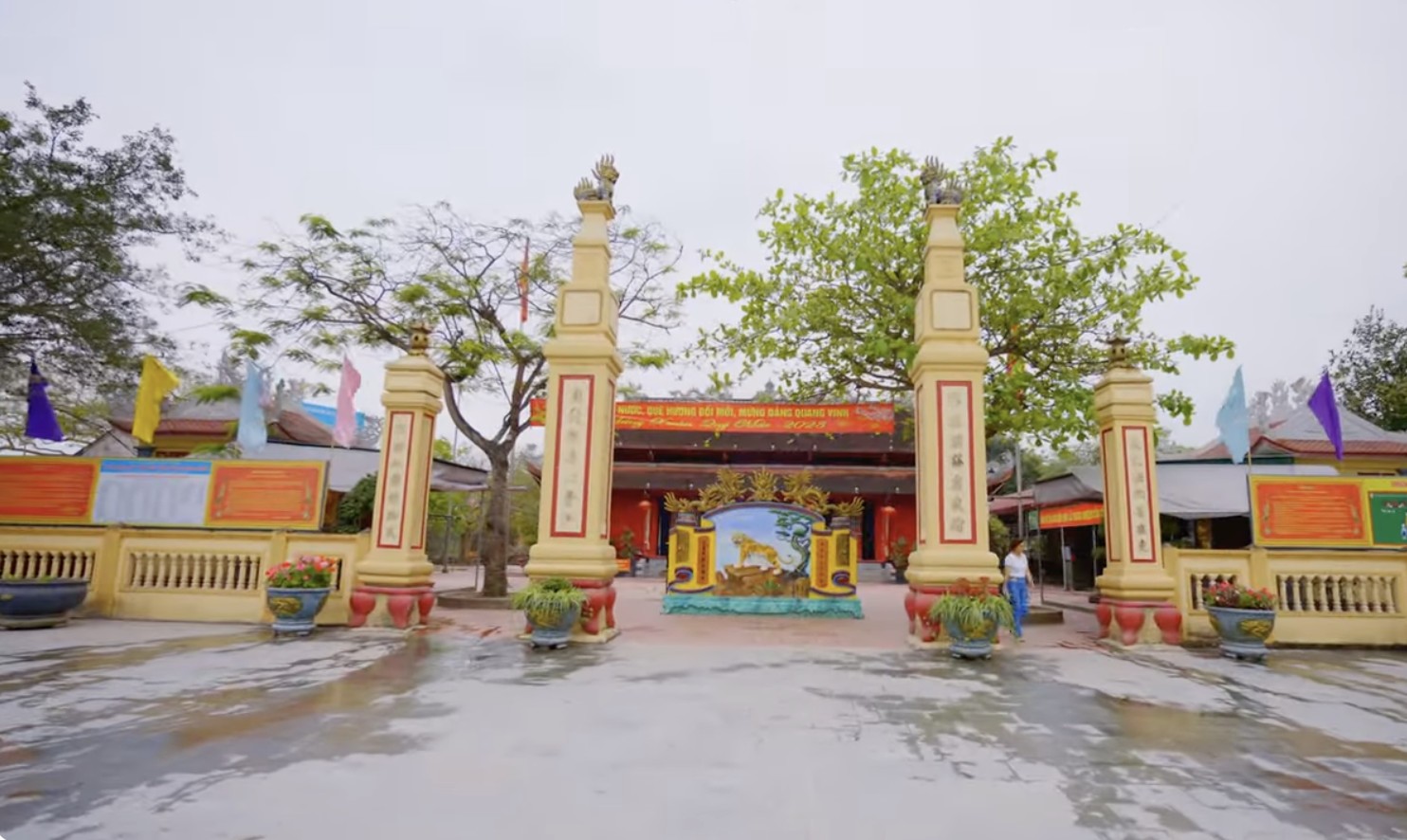 den-ong-hoang-muoi-nghe-an-1-1792719169.jpg