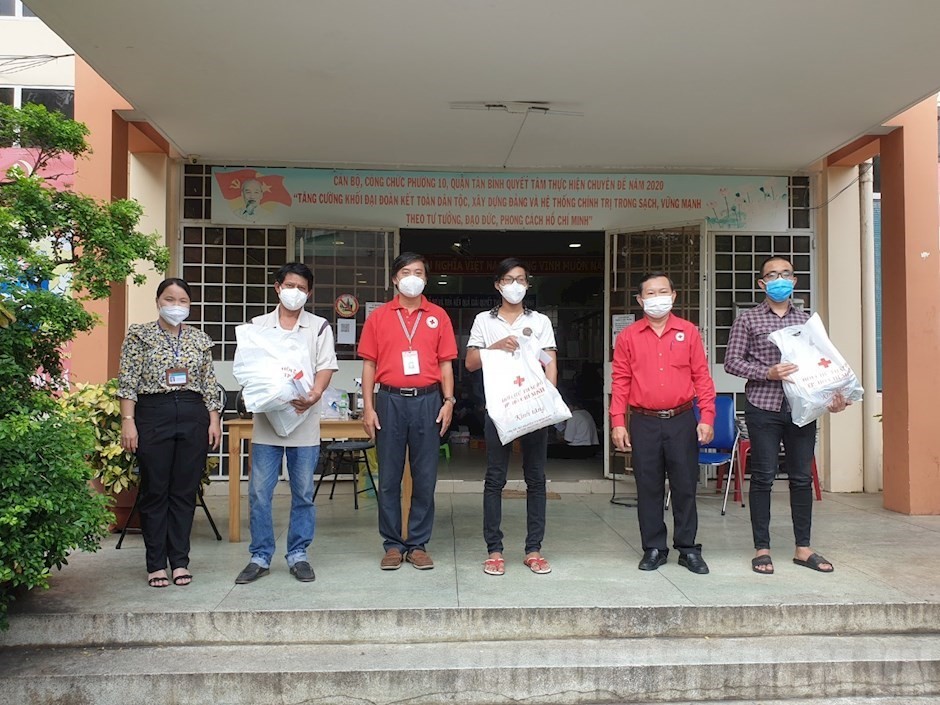 08-09-2021-hoi-chu-thap-do-tphcm-cham-lo-dong-bao-dan-toc-khmer-kho-khan-f15d9521-details-1631121708.jpg