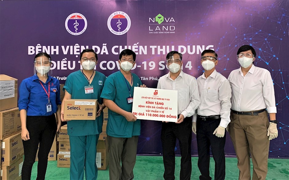11-10-2021-saigon-coop-trao-tang-vat-pham-y-te-cho-tuyen-dau-chong-dich-5da1a31c-details-1634025479.jpg