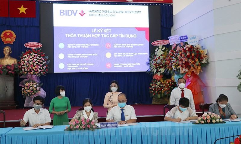 05-11-2021-cu-chi-ho-tro-von-7992-ty-dong-cho-20-to-chuc-ca-nhan-phat-trien-san-xuat-kinh-doanh-4b3221e1-details-1636106344.jpg