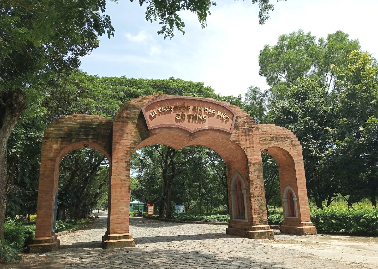 khu-di-tich-go-thap-1638427223.jpg