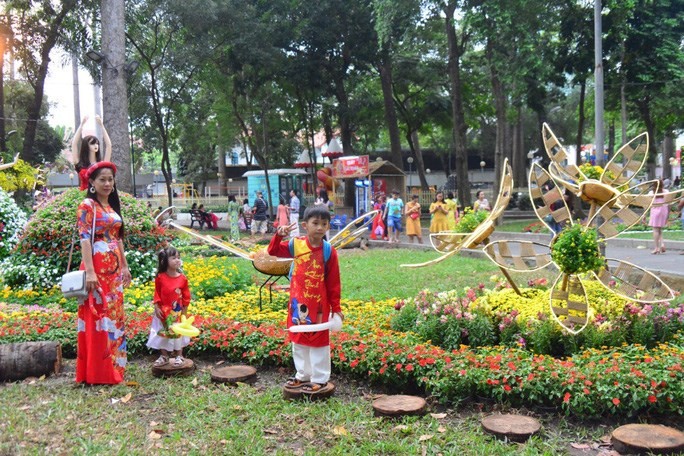 02-12-2021-nguoi-dan-duoc-tham-quan-mien-phi-hoi-hoa-xuan-tphcm-nam-2022-6d817876-details-1639043058.jpg