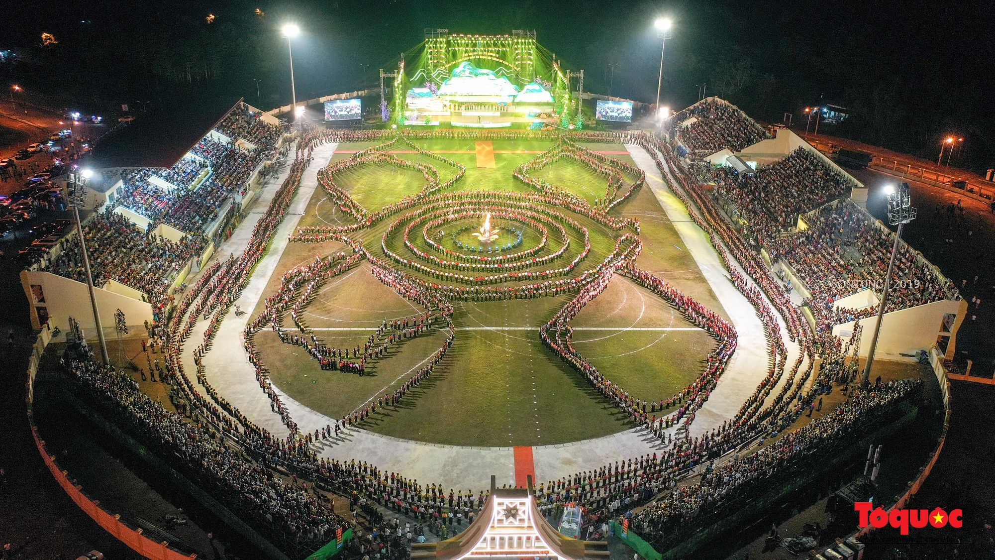 xoe-thai-duoc-unesco-ghi-danh-vao-danh-sach-di-san-van-hoa-phi-vat-the-1-16395701438941256964206-1643686827974-16436868402751608410989-1643853263.jpg