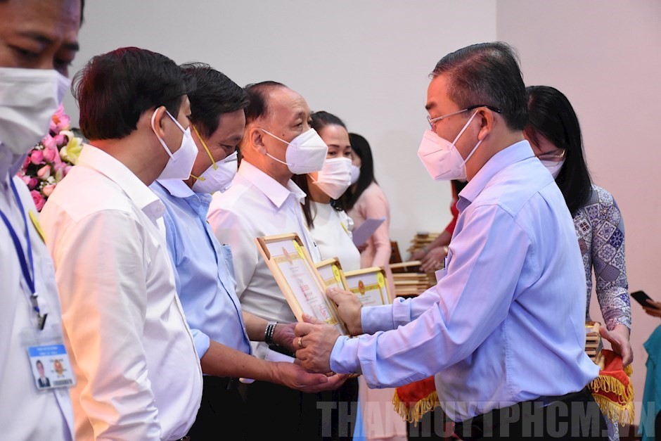 26-02-2022-quan-8-hop-mat-ky-niem-ngay-thay-thuoc-viet-nam-9013b5da-details-1645845471.jpg