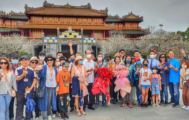 du-khach-den-hue-16473389260621562256602-1647342220.jpg
