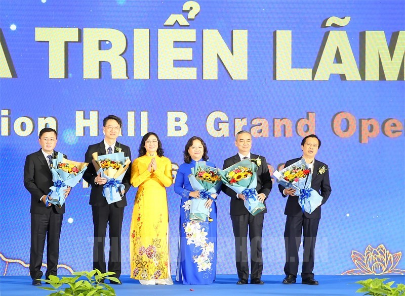 nha-trien-lam-b-trung-tam-hoi-cho-va-trien-lam-sai-gon-5a13d6e9-details-1650958475.jpg