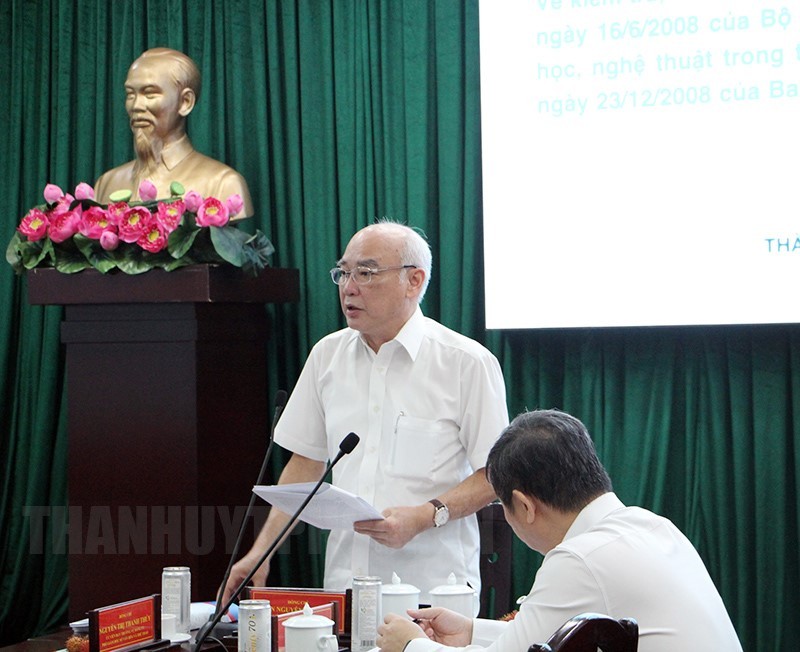 28-02-2023-dien-mao-van-hoc-nghe-thuat-tphcm-phat-trien-hon-nhung-van-con-nhung-kho-khan-bat-cap-1677635995.jpg