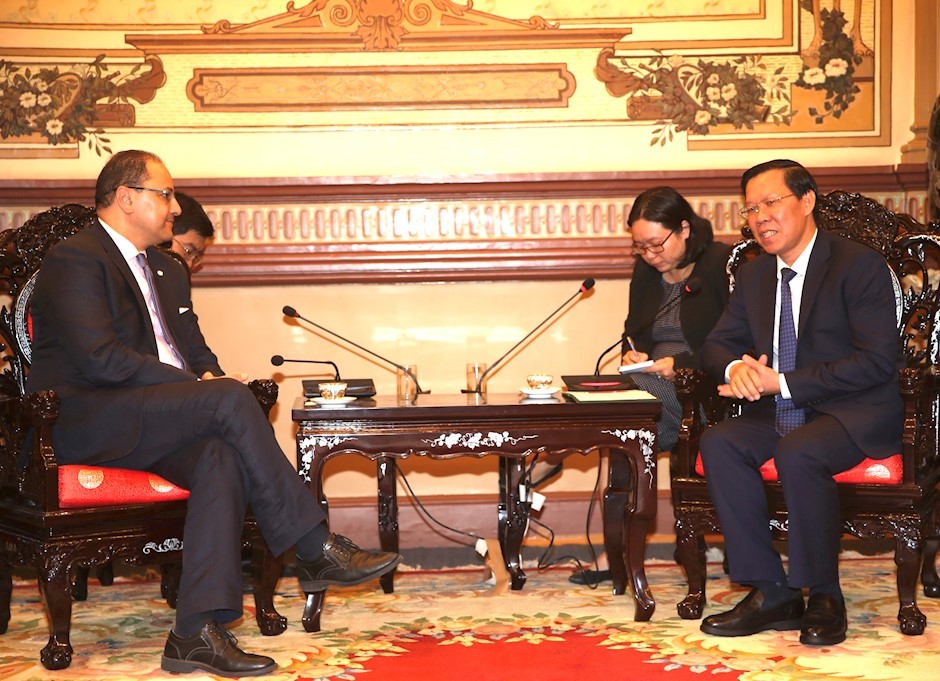 08-03-2023-tphcm-va-auf-tang-cuong-hop-tac-ve-dao-tao-nguon-nhan-luc-chat-luong-cao-va-doi-moi-sang-tao-deb56adb-details-1678342300.jpg