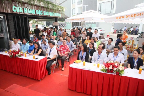 khai-truong-1-550x367-1681692634.jpg