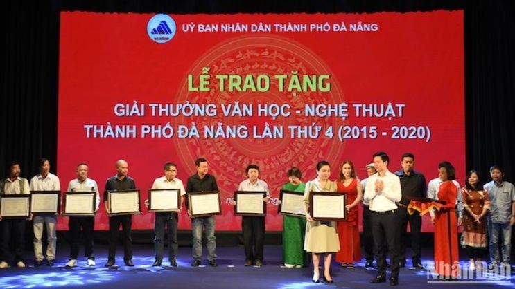 vn2363467457-1689001389.jpg