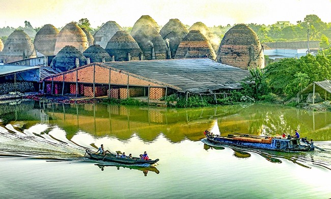 vinh-long-1-17022687513491234361098-1702343056.jpg
