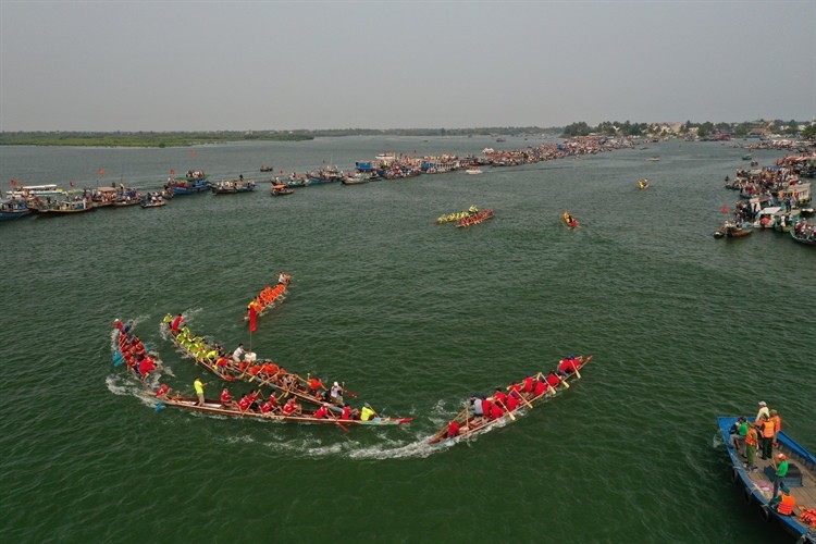 166366dua-thuyen353573172-1704934226.jpg
