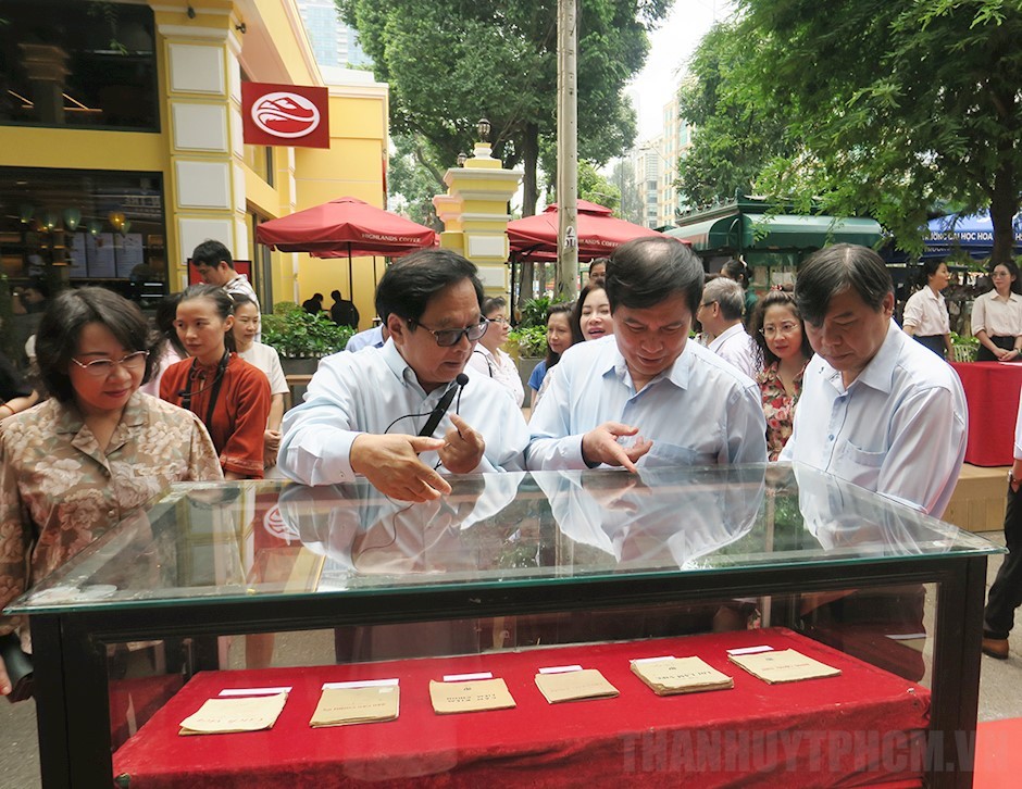 11-09-2024-duong-sach-tphcm-tiep-tuc-doi-moi-giu-gin-phat-huy-cong-trinh-van-hoa-cua-tphcm-5068288a-details-1726133611.jpg