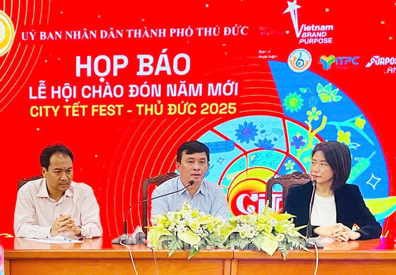 31-10-2024-le-hoi-chao-don-nam-moi-city-tet-fest-thu-duc-2025-don-nam-moi-da-sac-da-trai-nghiem-c06dcc83-details-1730379803.jpg