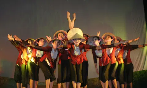 Sáng, tối trong bức tranh Di sản Việt Nam 2014