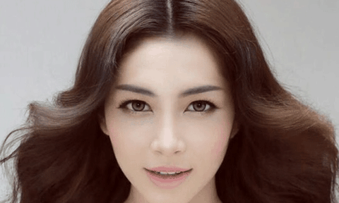 "Cuộc sống của hoa hậu thật khắc nghiệt!"