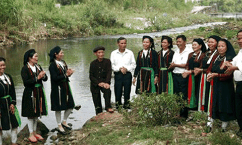 Đi chợ tình nghe hát Soọng cô