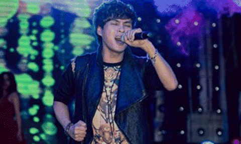 Những ca sĩ Việt nổi tiếng từng nhận cát-sê thấp bất ngờ