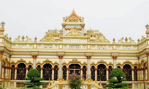 Vĩnh Tràng ngôi chùa cổ đẹp độc đáo nhất vùng Tây Nam bộ