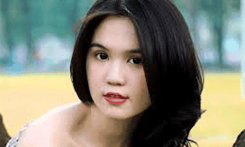 Ngọc Trinh bỏ tiền mua sự cảm thông? 