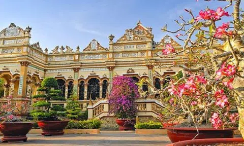 Tết Âm lịch nhớ ghé thăm chùa Vĩnh Tràng 