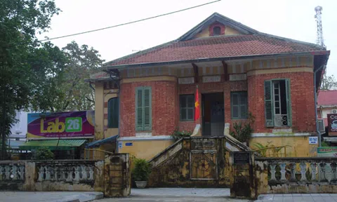 Xóa khu biệt thự cổ lối kiến trúc Pháp ở Huế: Giới văn nghệ sỹ lên tiếng