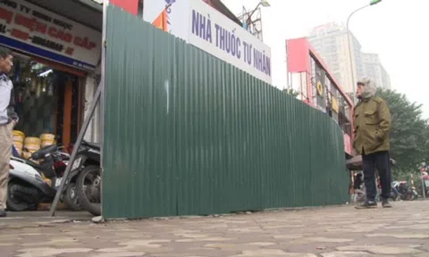 Phường Trung Hòa “vô cảm”, bịt lối đi của dân!