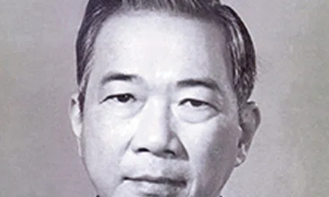 Tố Hữu: Cuộc đời cách mạng, cuộc đời thơ