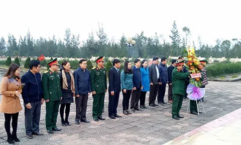 Lộc Hà (Hà Tĩnh): Dâng hương tại các Nghĩa trang Liệt sĩ 