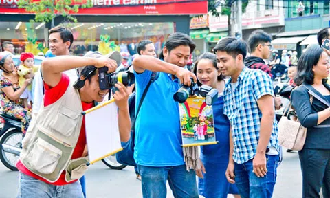 Những người thợ chụp ảnh dạo "không có tết"