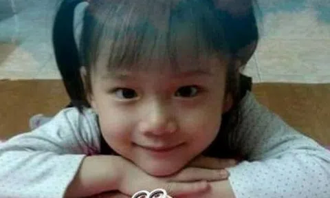 Cộng đồng rơi lệ vì bé 7 tuổi hiến giác mạc sau khi qua đời